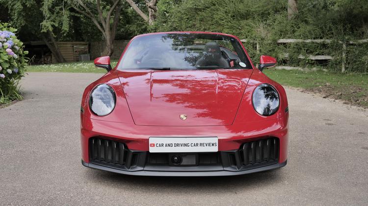 911 [992] CARRERA 4 CABRIOLET Image
